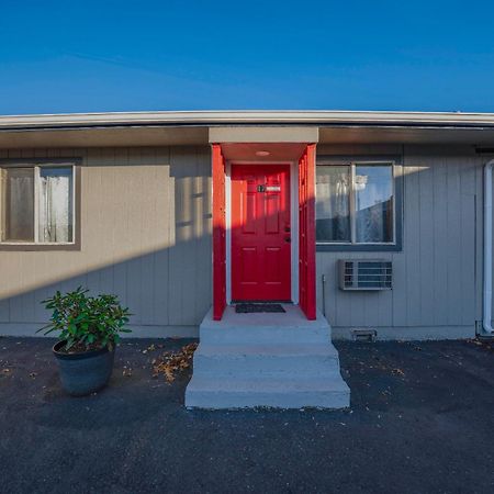 Oyo Hotel Portland Or Near Airport غريشام المظهر الخارجي الصورة