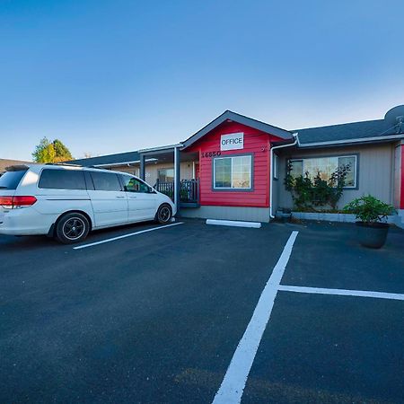 Oyo Hotel Portland Or Near Airport غريشام المظهر الخارجي الصورة