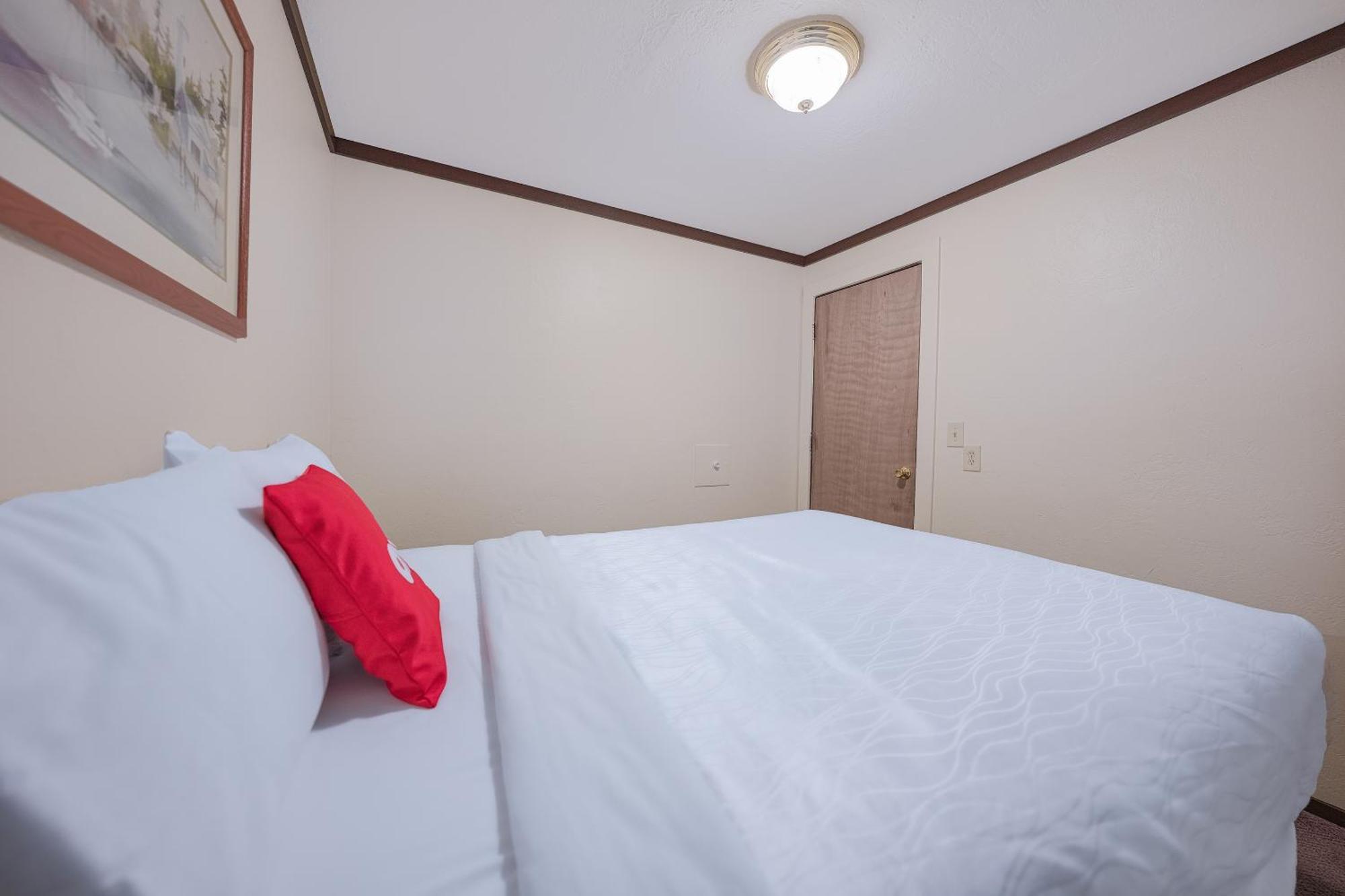 Oyo Hotel Portland Or Near Airport غريشام المظهر الخارجي الصورة