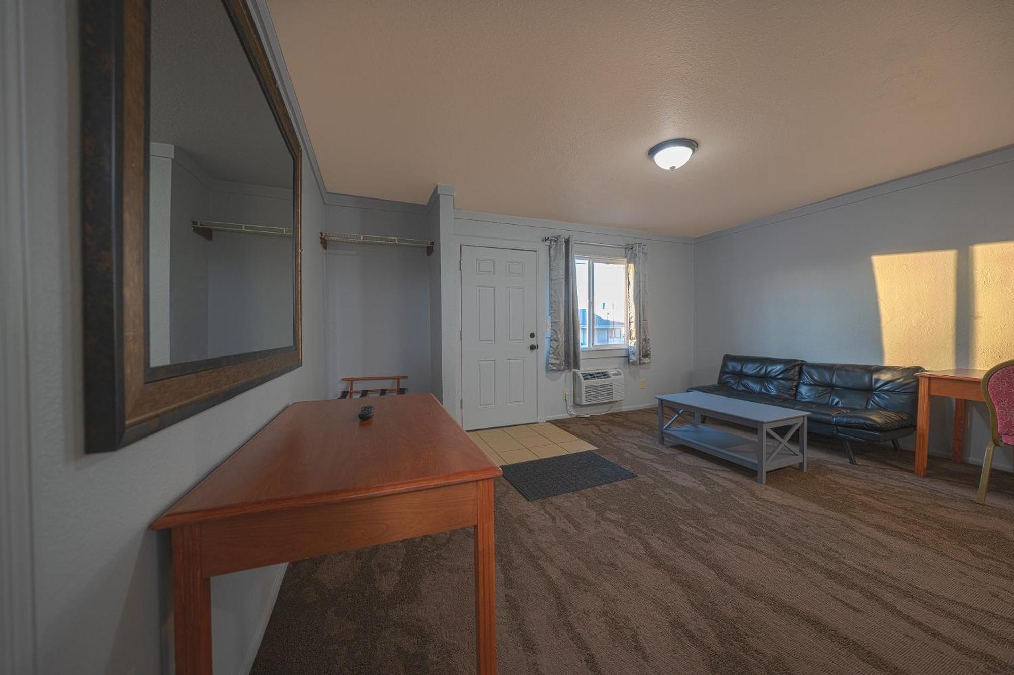 Oyo Hotel Portland Or Near Airport غريشام المظهر الخارجي الصورة