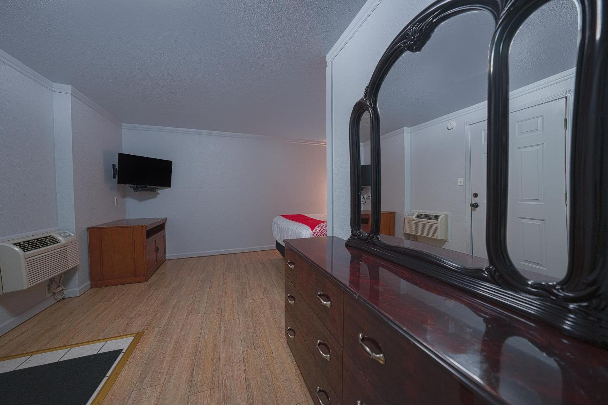 Oyo Hotel Portland Or Near Airport غريشام المظهر الخارجي الصورة