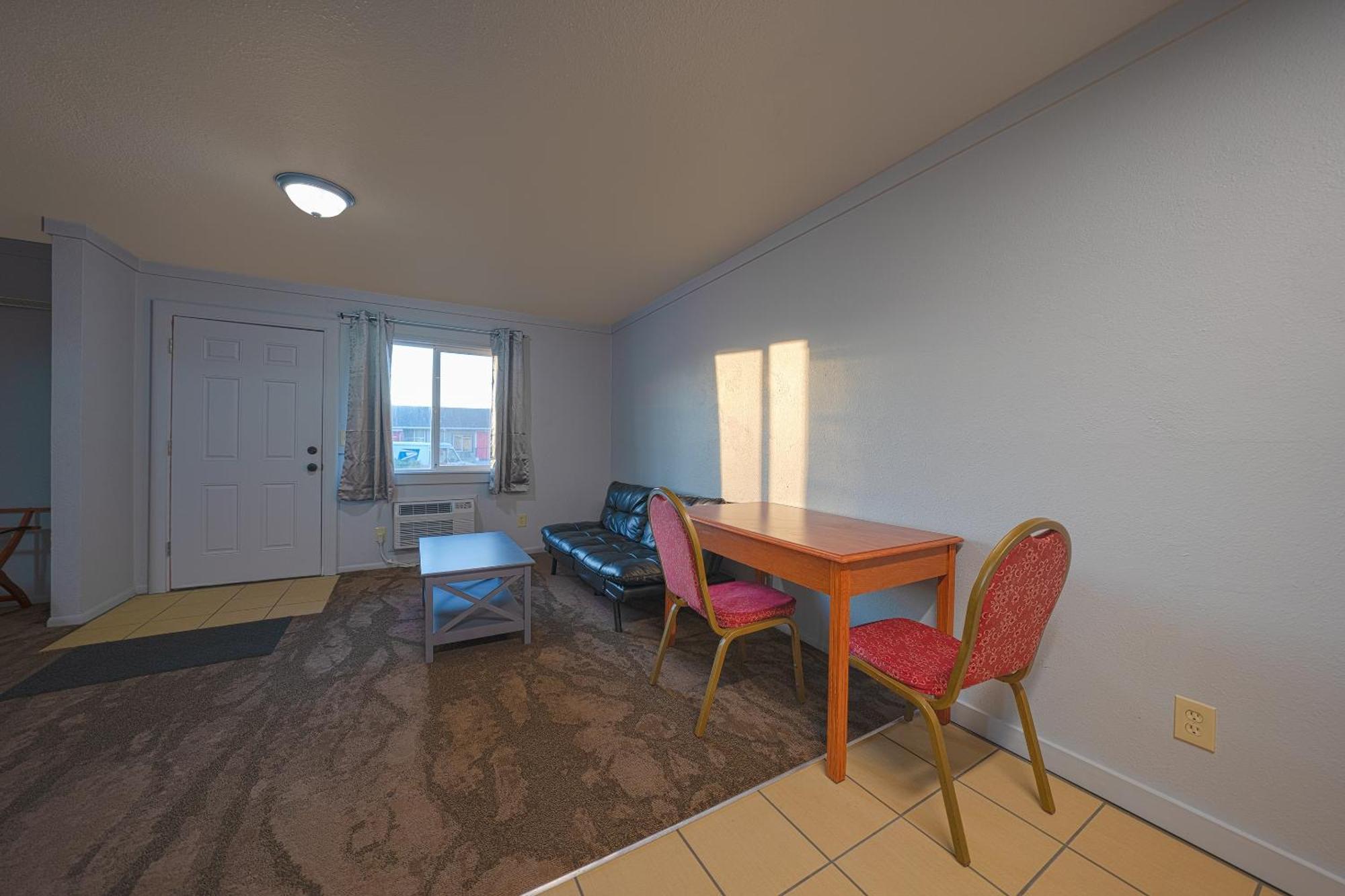 Oyo Hotel Portland Or Near Airport غريشام المظهر الخارجي الصورة