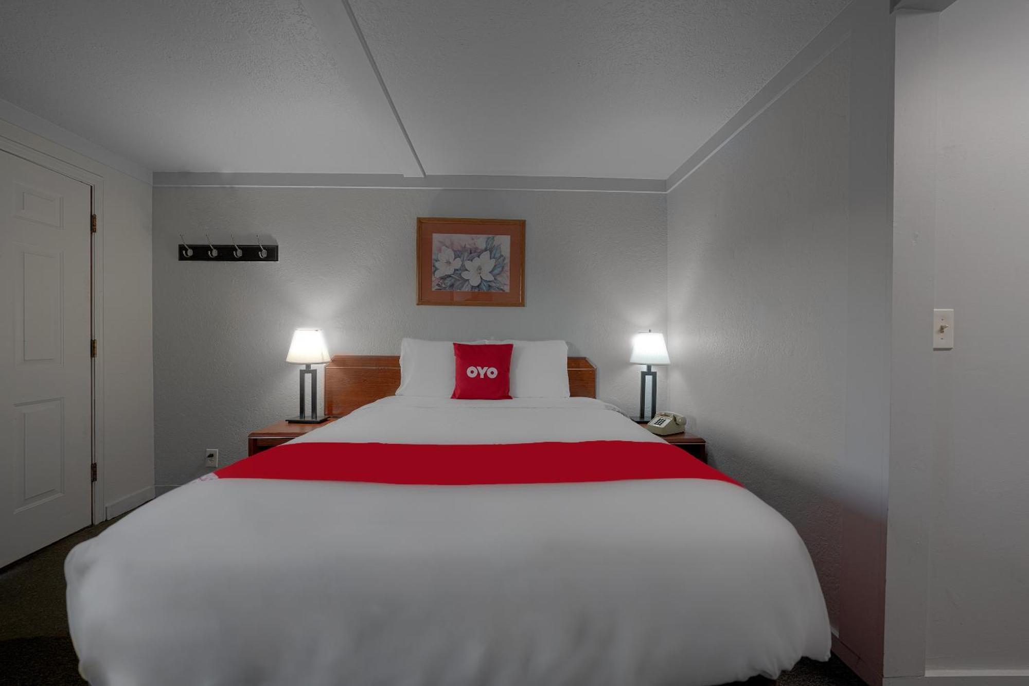 Oyo Hotel Portland Or Near Airport غريشام المظهر الخارجي الصورة