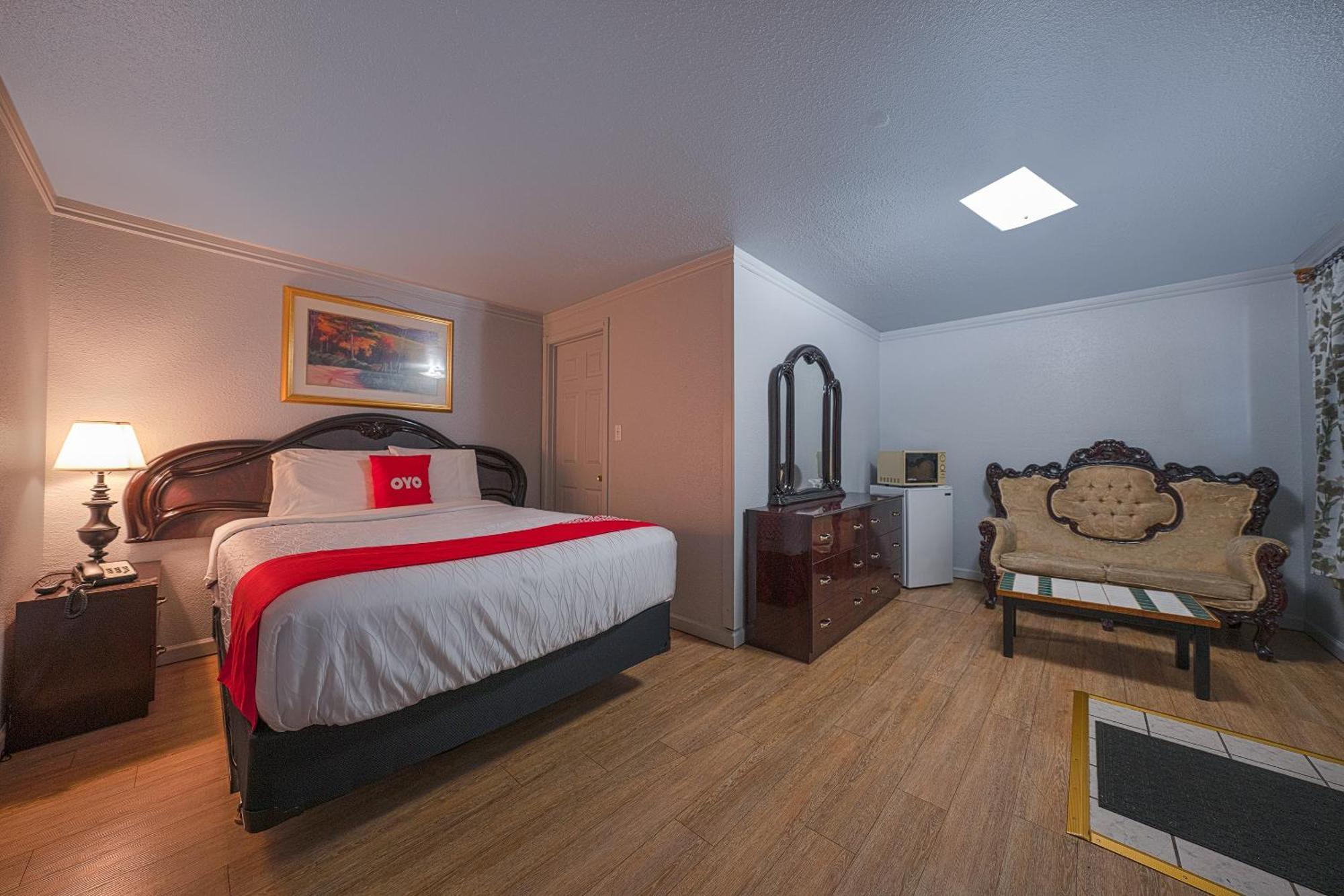 Oyo Hotel Portland Or Near Airport غريشام المظهر الخارجي الصورة
